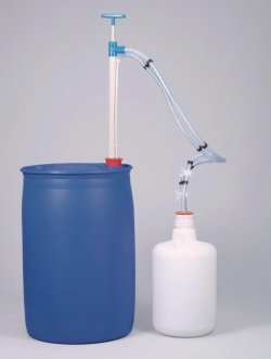 Gas-tight barrel pump, PP | Type : Gas-tight barrel pump, with universal adapter